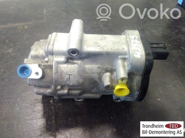 Toyota RAV 4 (XA50) Compressore aria condizionata (A/C) (pompa) 