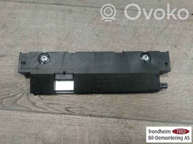 BMW 5 F10 F11 Amplificator antenă aeriană 
