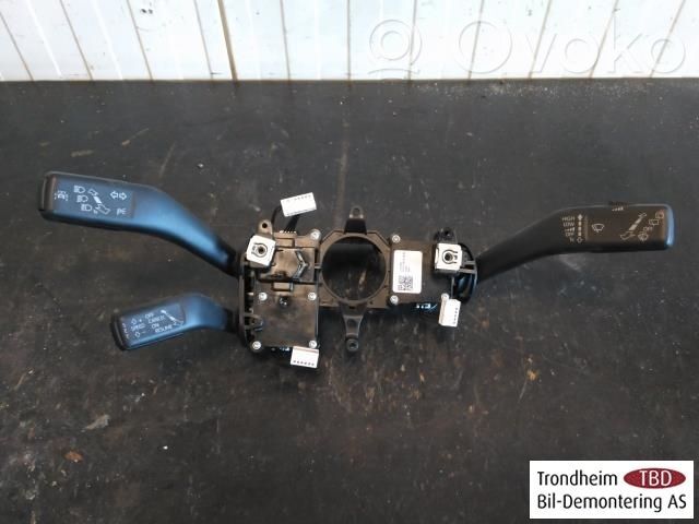 Volkswagen Tiguan Multifunctional control switch/knob 