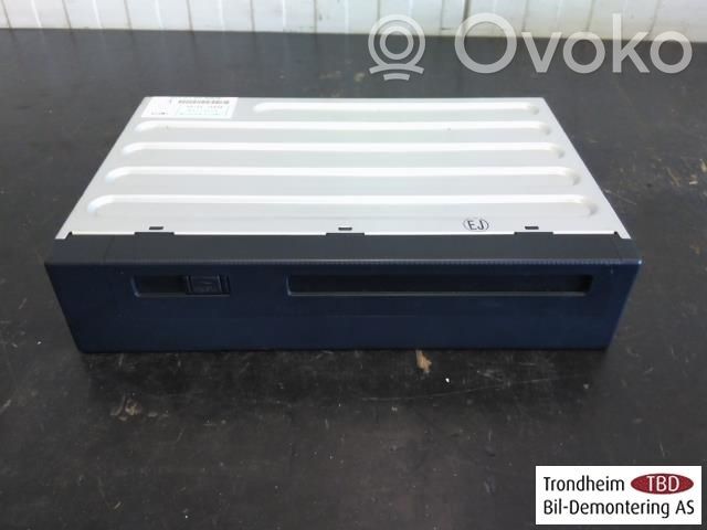 Toyota Land Cruiser (J120) Panel / Radioodtwarzacz CD/DVD/GPS