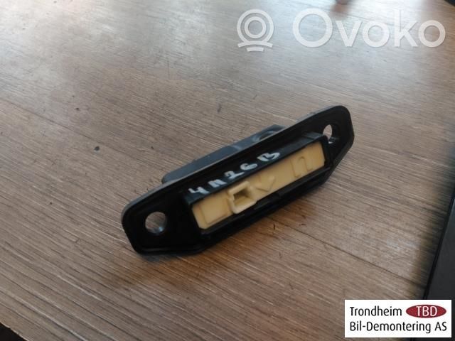 Toyota Yaris Interruptor para abrir la puerta trasera