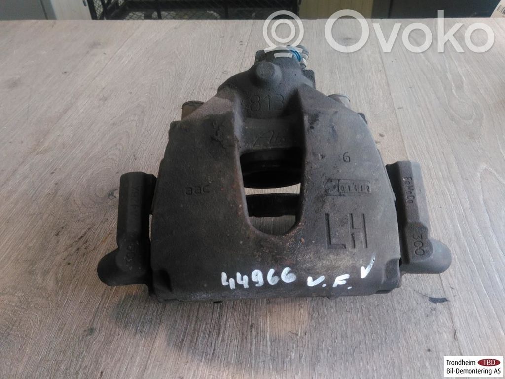 Étrier de frein avant   AV612B302AA,1682876,2201833,1682876,2201833,AV612B302AA