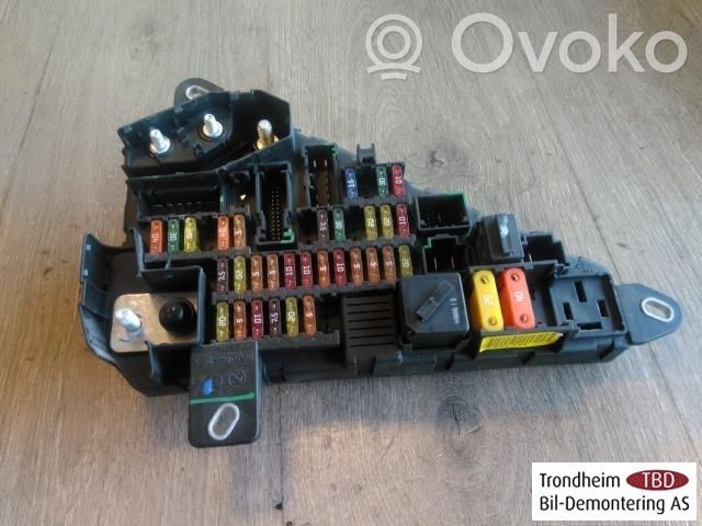 BMW 5 E60 E61 Fuse box set 