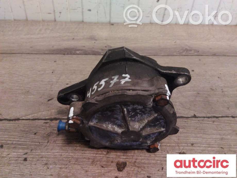 BMW 7 E38 Vacuum pump 