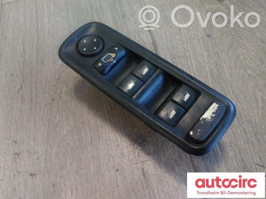 Peugeot 807 Electric window control switch 