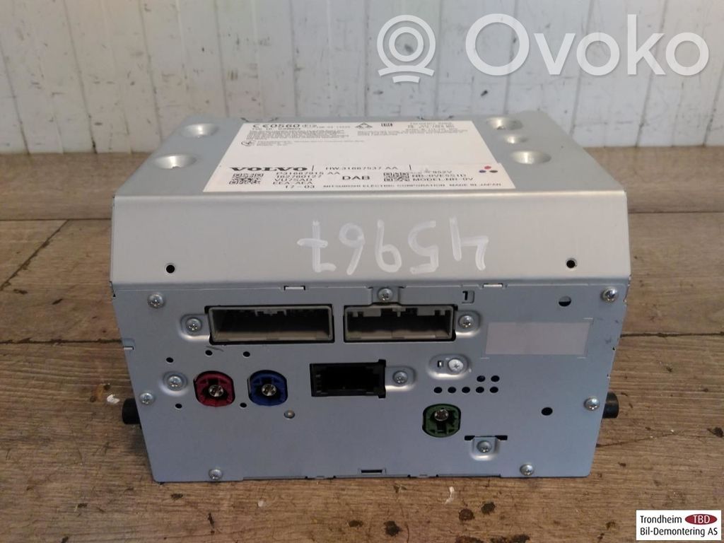 Volvo S90, V90 Panel / Radioodtwarzacz CD/DVD/GPS 