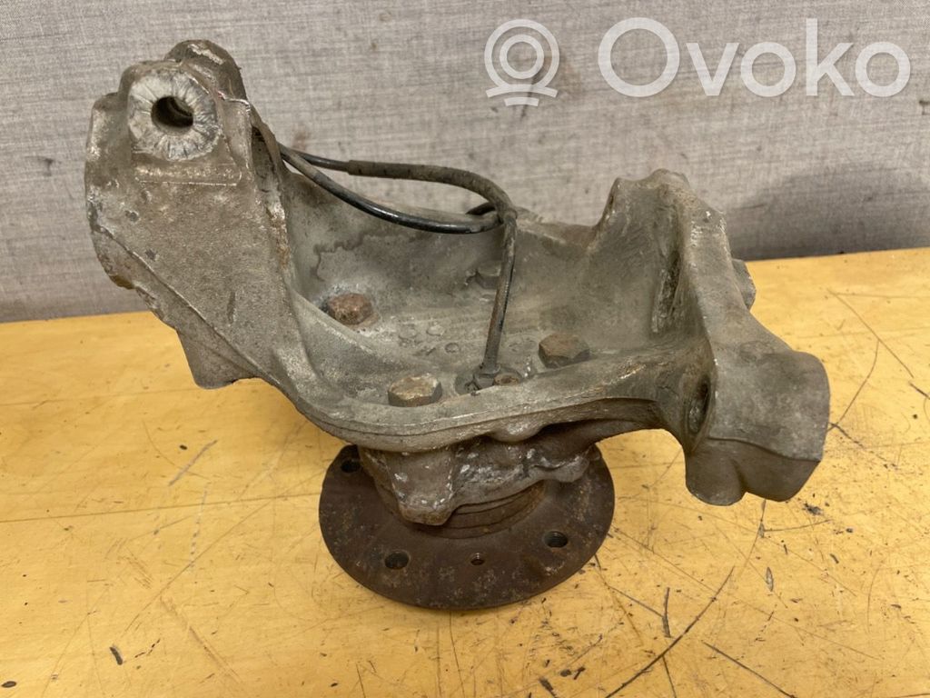 BMW 1 E81 E87 Fuso a snodo con mozzo ruota anteriore 