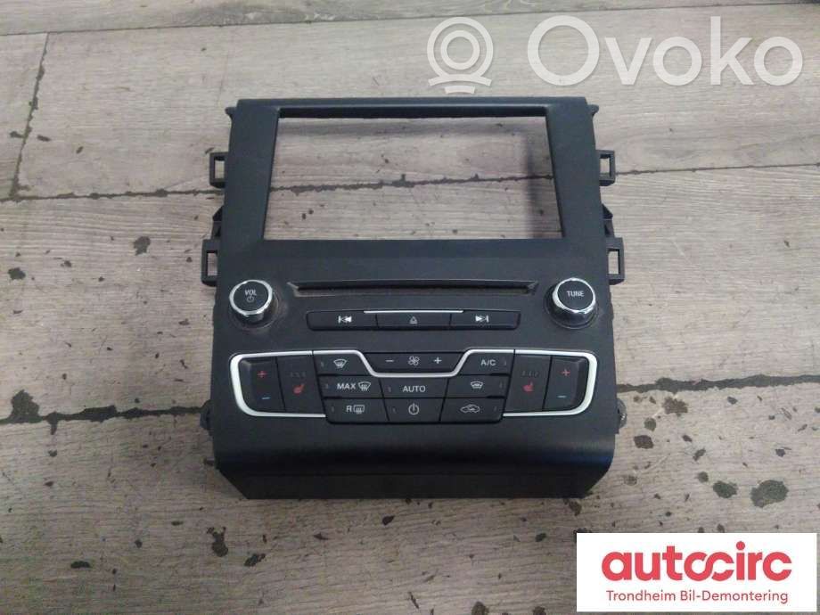 Ford Mondeo MK V Climate control/heater control trim 