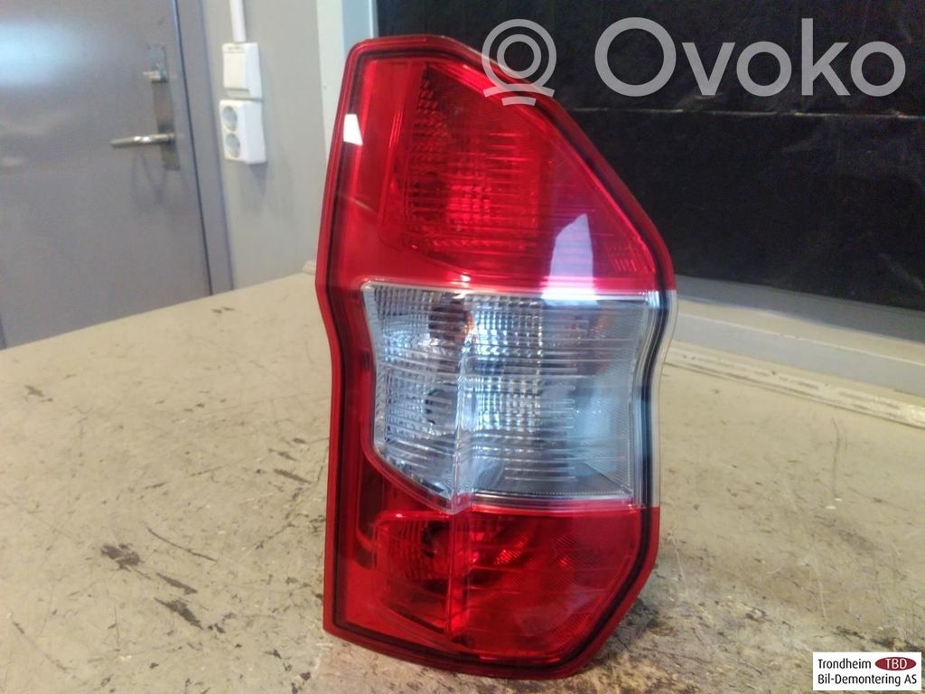 Ford Transit Courier Takavalot 