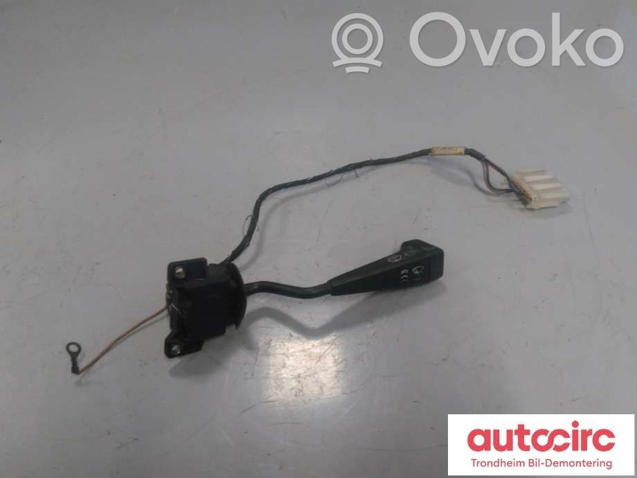 BMW 3 E30 Palanca de control del limpiaparabrisas 
