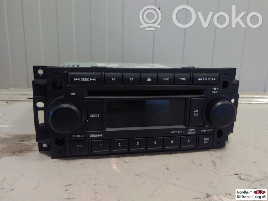 Jeep Patriot Panel / Radioodtwarzacz CD/DVD/GPS 