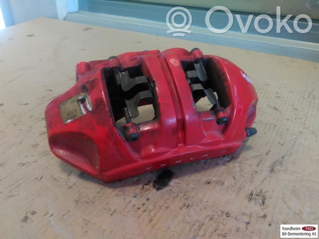 Tesla Model 3 Bremssattel vorne 