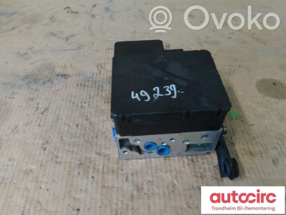 Lexus RX III ABS Pump 
