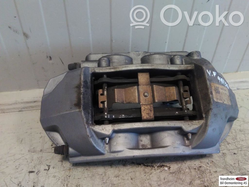 Tesla Model 3 Передний суппорт 