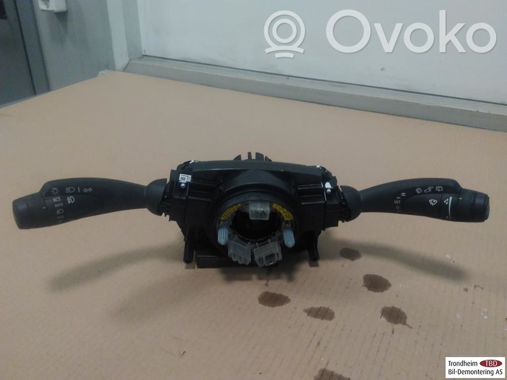 Volvo XC40 Interruttore/pulsante di controllo multifunzione 