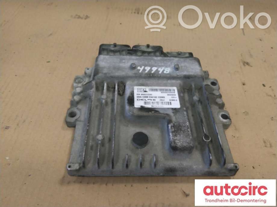 Unidad de control/módulo ECU del motor   9675434380,9666912580,1608402380,1677634580,9666912580,9675434380