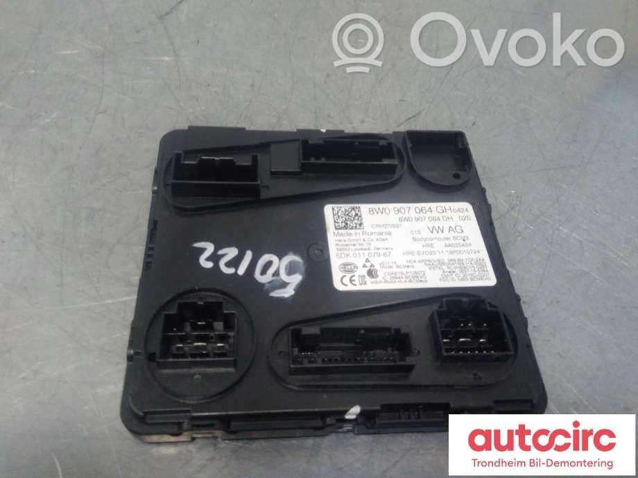 Audi e-tron Central body control module 