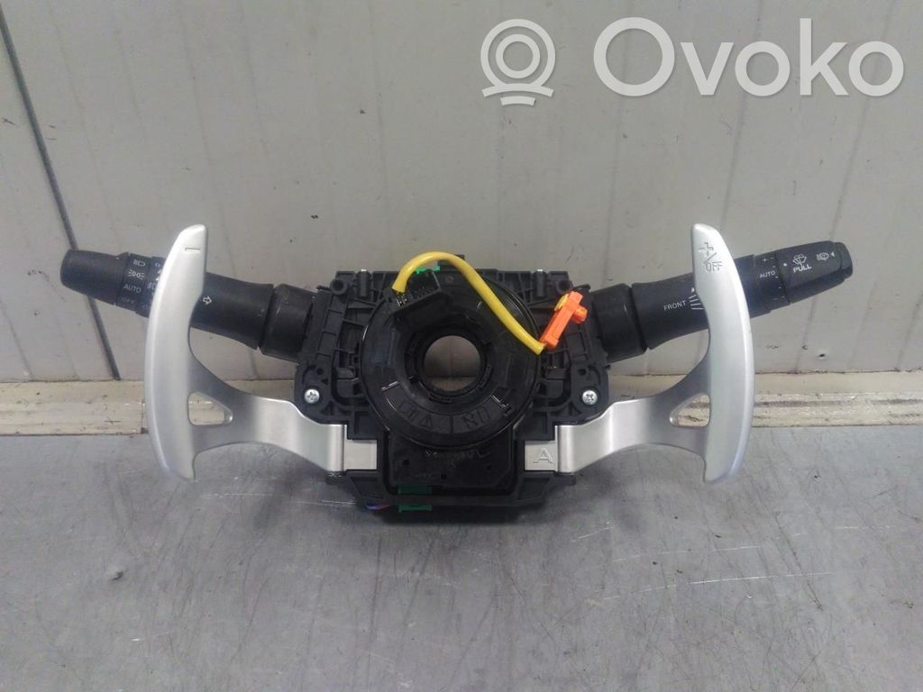 Mitsubishi L200 Interruptor de control multifunción 