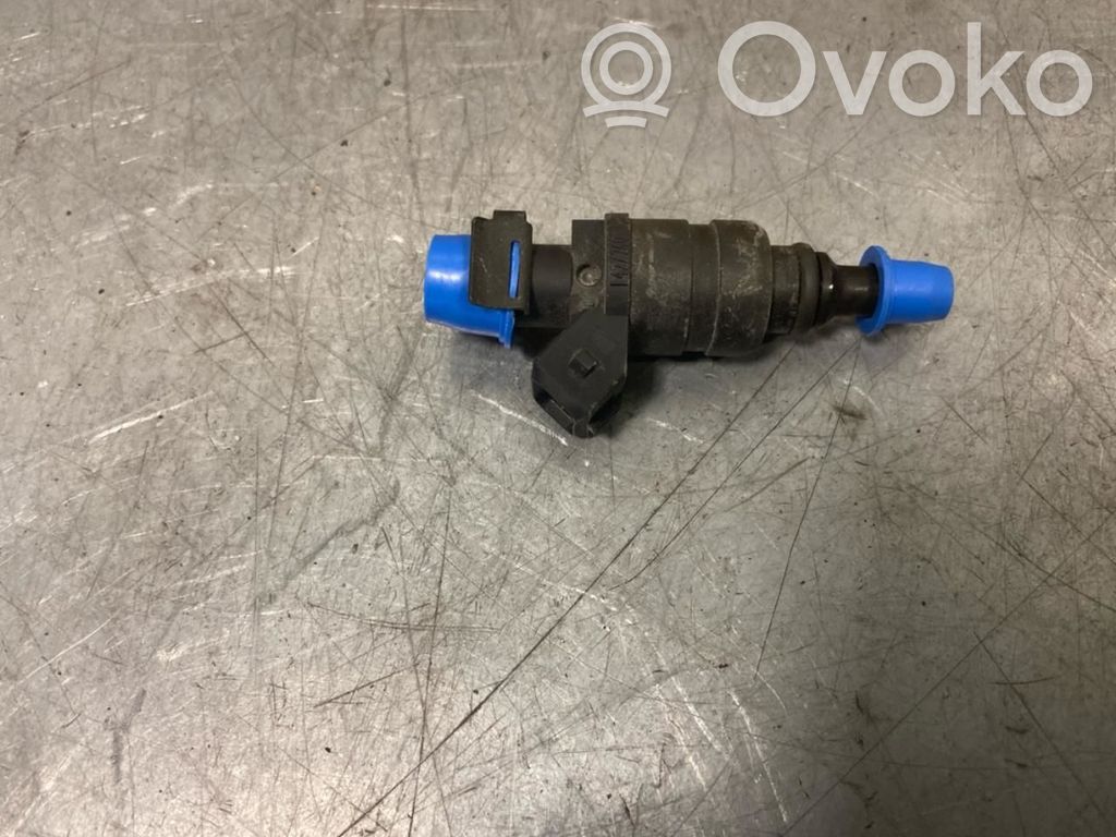 Inyector de combustible   1427240,13537546244,7546244,13537546244,1427240,7546244