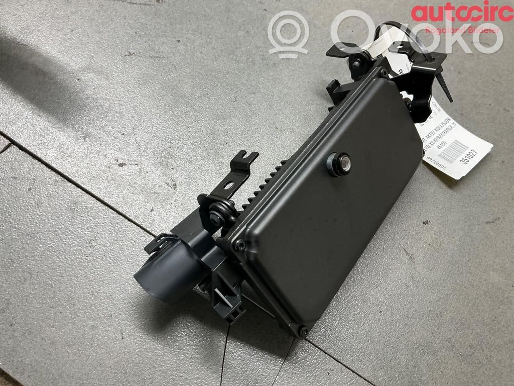 Volvo XC40 Distronic sensor radar 