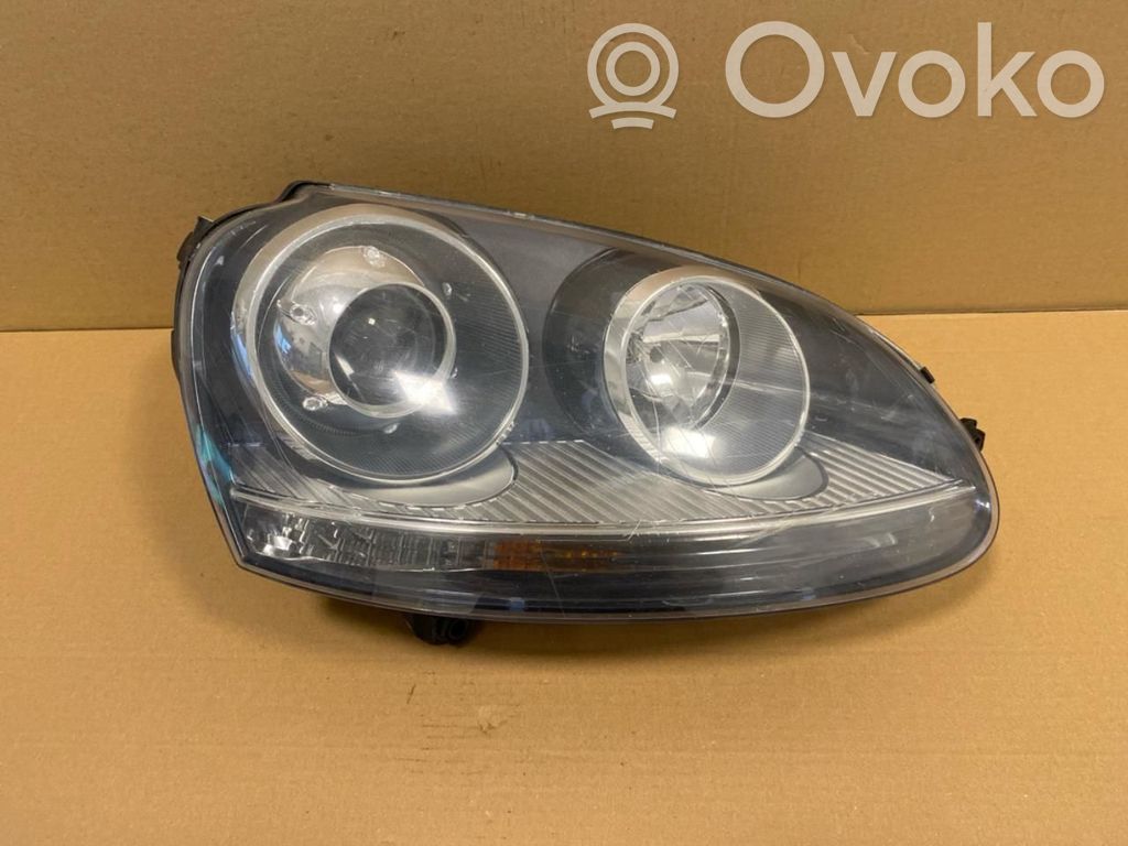 Volkswagen Golf V Lampa przednia 