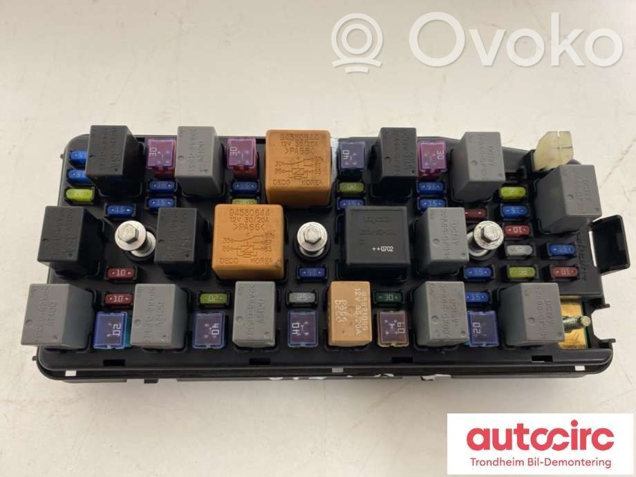 Opel Antara Fuse box set 