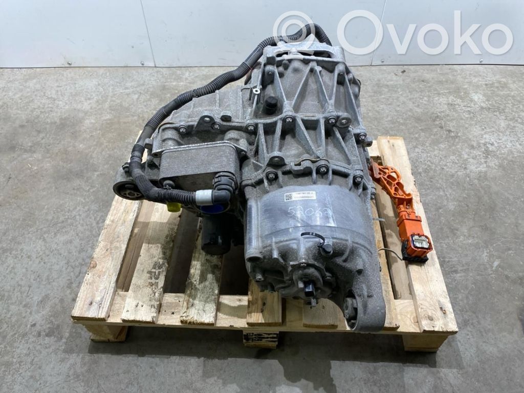 Tesla Model Y Sähköauton moottori 