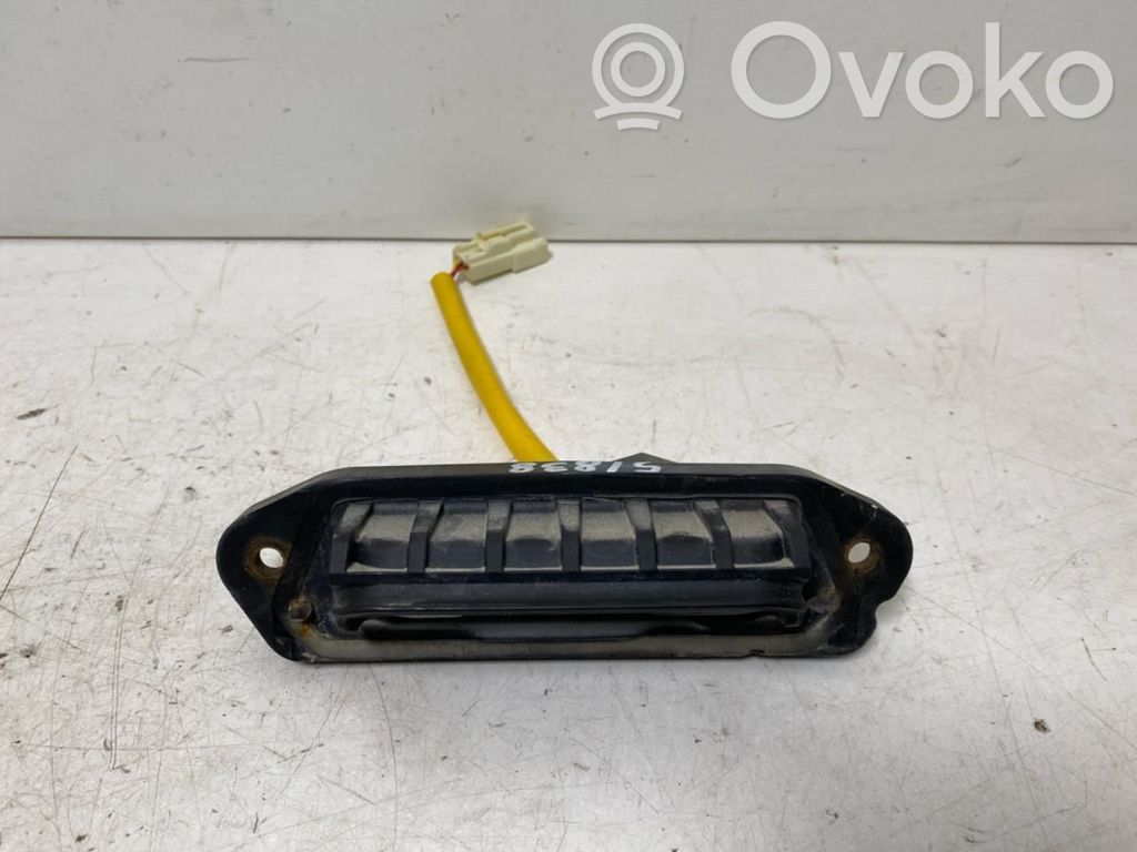 Mitsubishi Outlander Interruptor para abrir la puerta trasera 