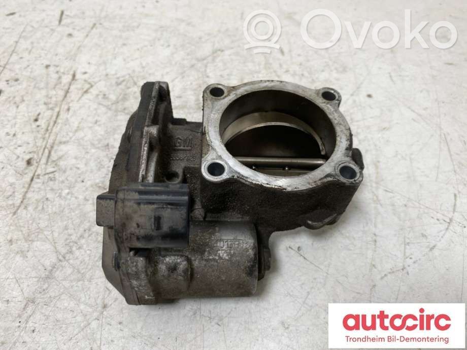 Opel Astra J Throttle body valve 
