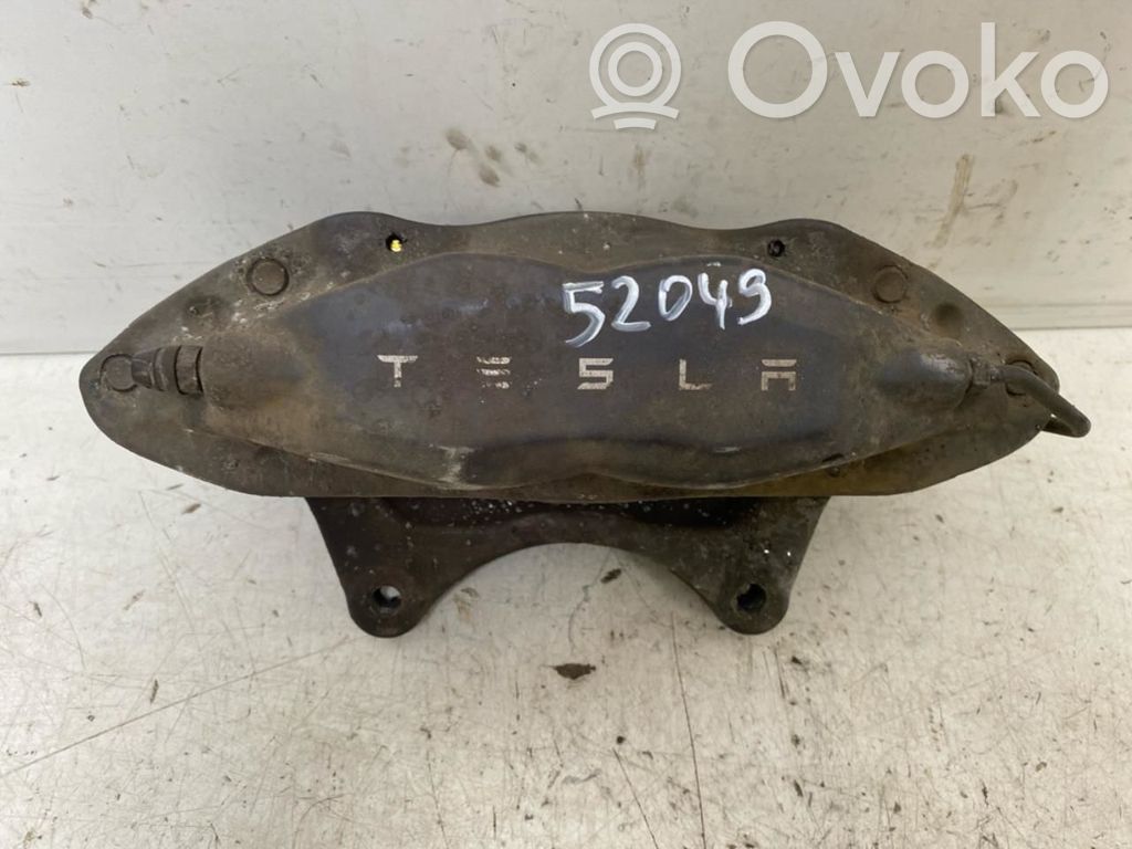 Tesla Model S Etujarrusatula 