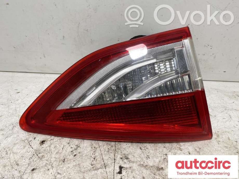 Ford Kuga II Lampă spate în caroserie 