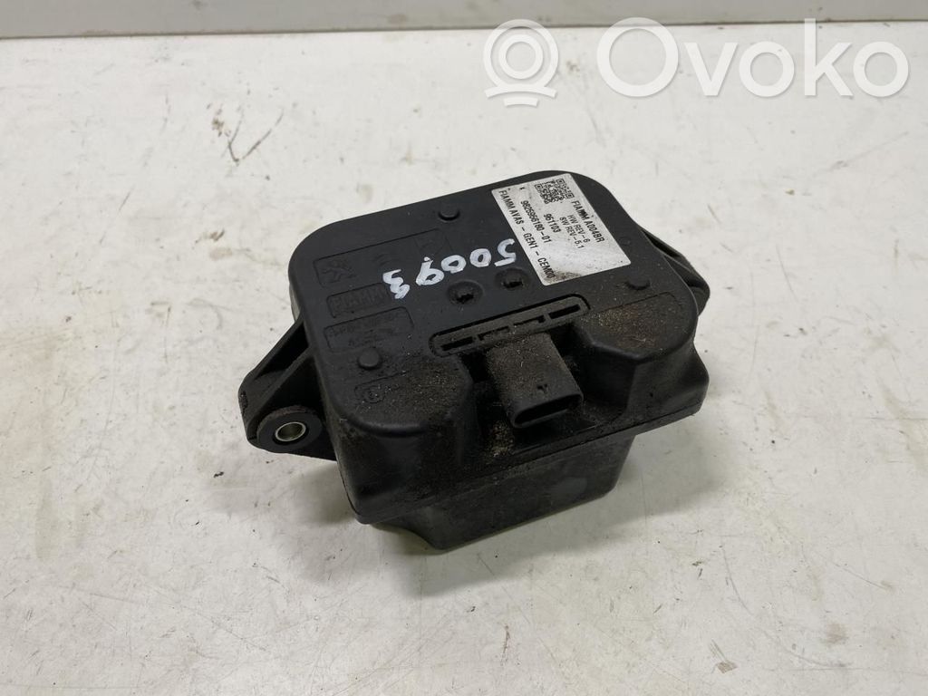 Opel Corsa F Sonstige Geräte 