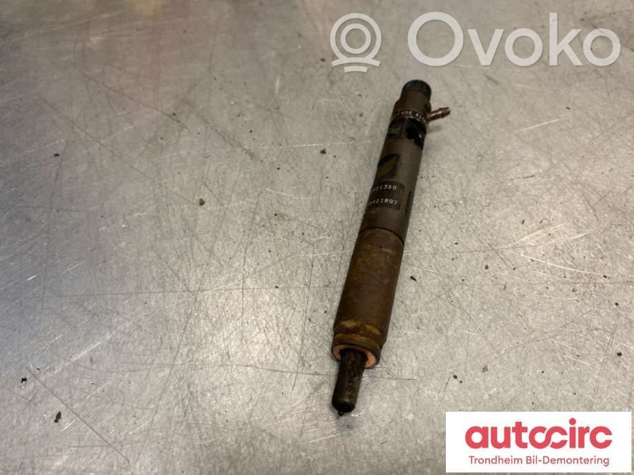 Nissan Note (E11) Inyector de combustible 