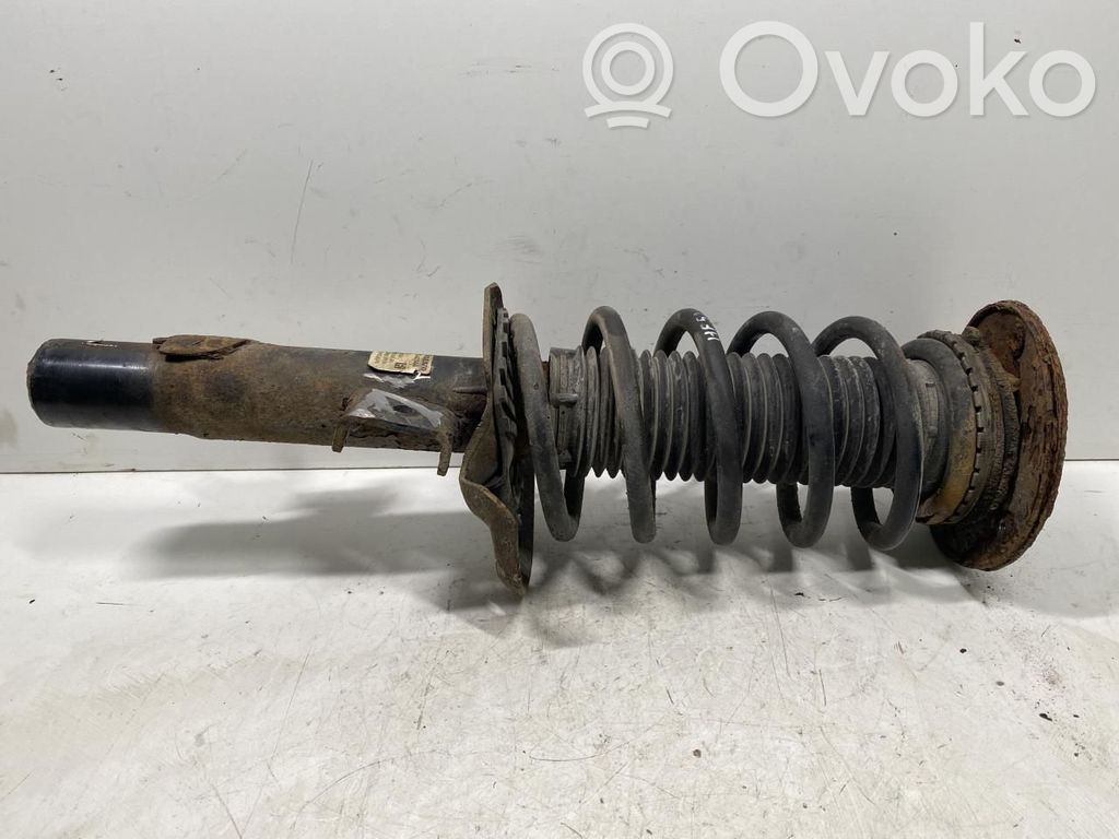 Volvo V70 Ansamblu amortizor cu arc față 