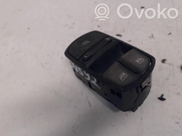 Opel Corsa D Interruttore di controllo dell’alzacristalli elettrico