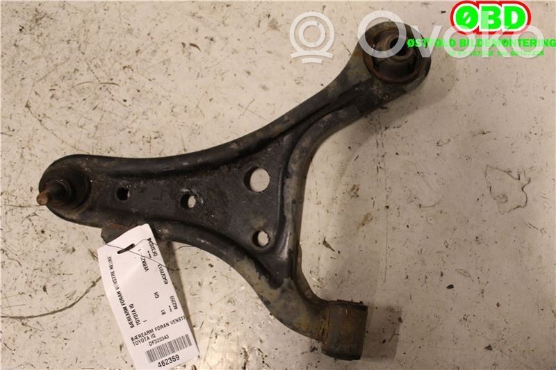 Toyota iQ Wahacz przedni 