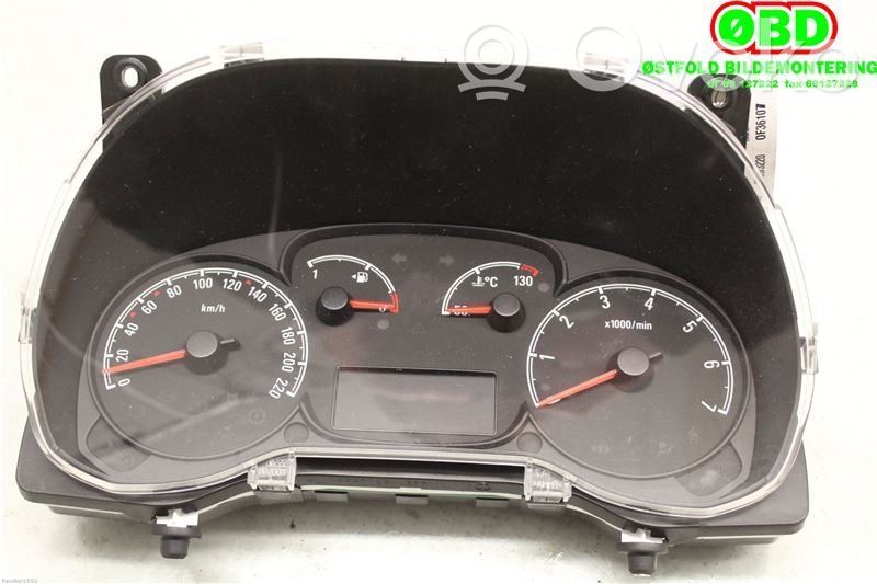 Opel Combo D Speedometer (instrument cluster) 