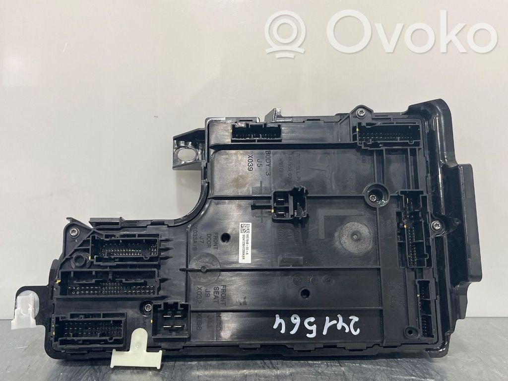 Tesla Model Y Central body control module 