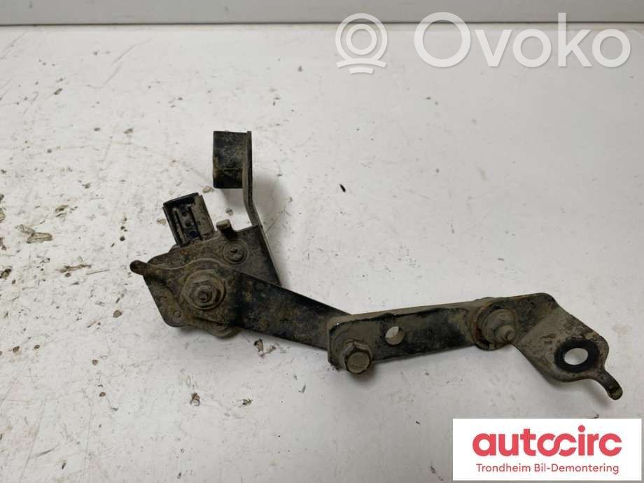 Subaru Legacy Air suspension front height level sensor 