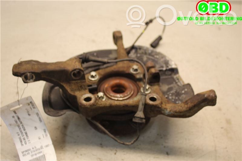 Volvo S70  V70  V70 XC Achsschenkel vorne 