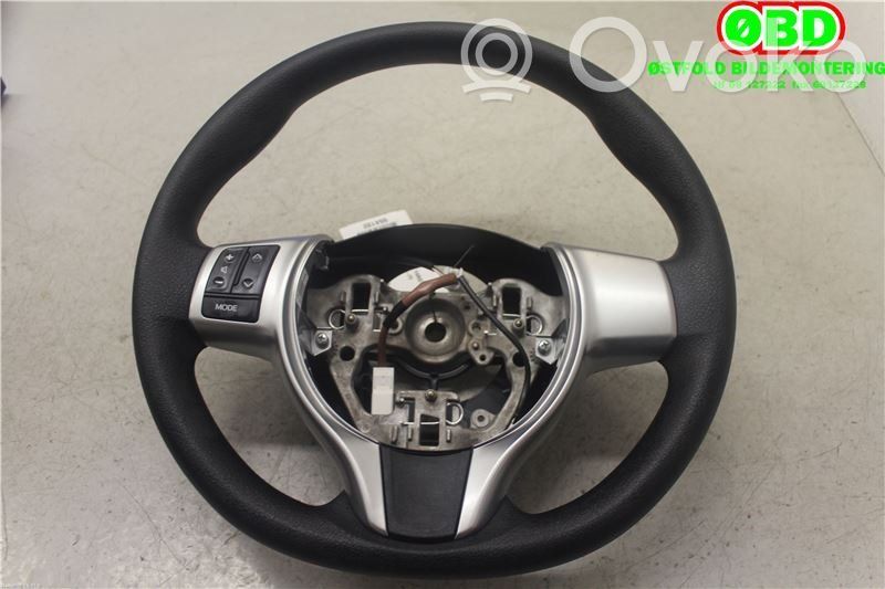 Toyota Yaris Ohjauspyörä 