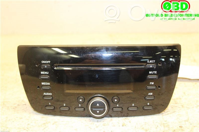 Fiat Doblo Panel / Radioodtwarzacz CD/DVD/GPS 