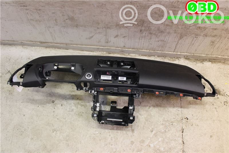 BMW 1 E81 E87 Panel de instrumentos 