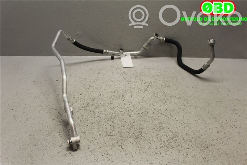 BMW 2 F22 F23 Conductă/furtun aer condiționat (A/C) 