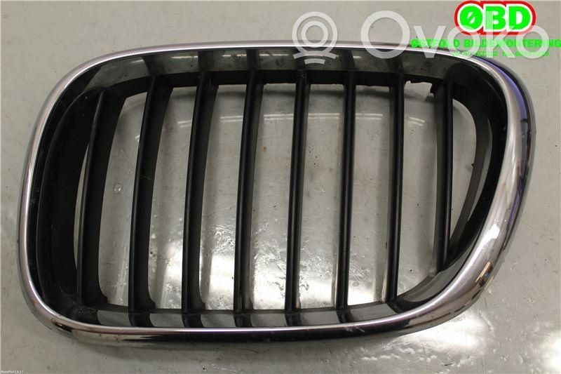BMW X5 E53 Dashboard side air vent grill/cover trim 
