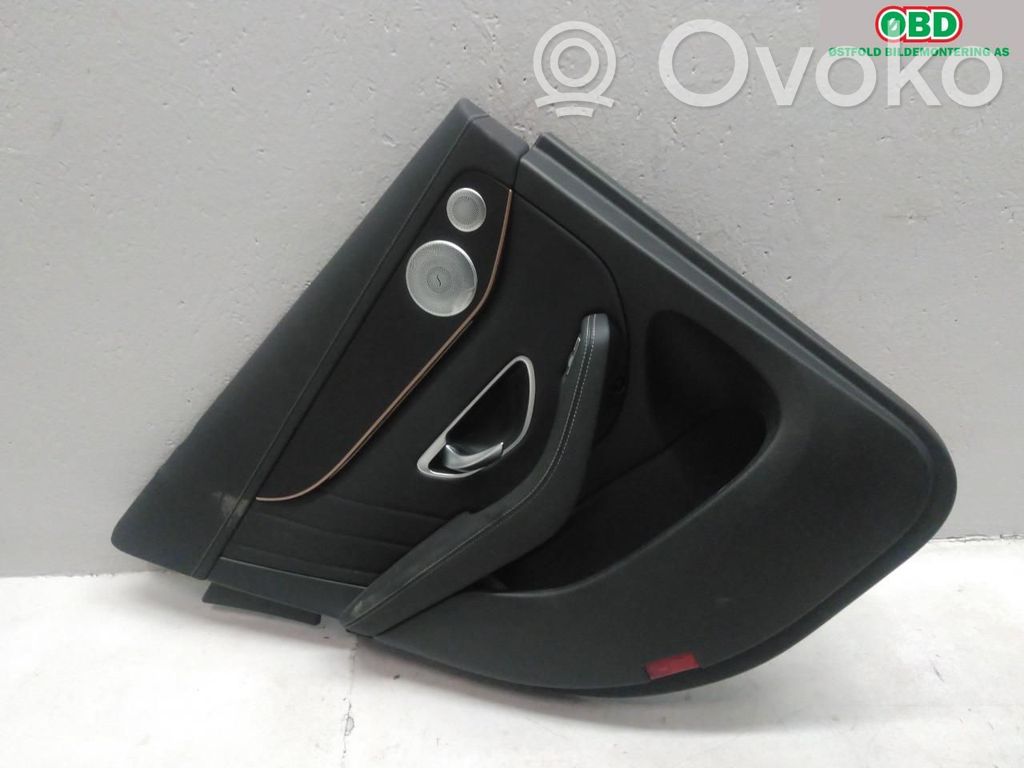 Mercedes-Benz EQC Revestimiento de puerta delantera