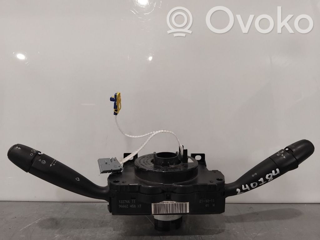 Citroen Berlingo Monikäyttöinen ohjauskytkin/nuppi 