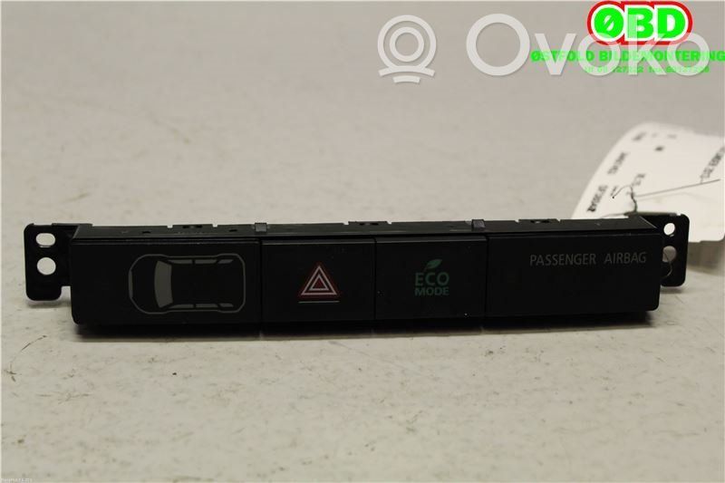Mitsubishi Outlander Otros interruptores/perillas/selectores 