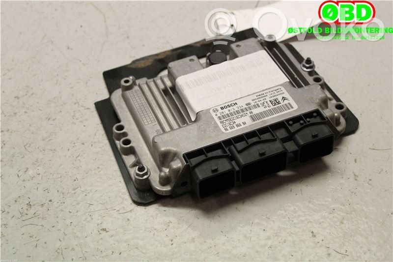 Peugeot 5008 Centralina/modulo motore ECU 