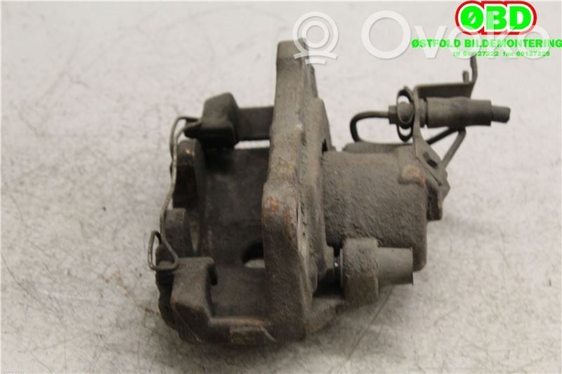 Audi A4 S4 B7 8E 8H Etujarrusatula